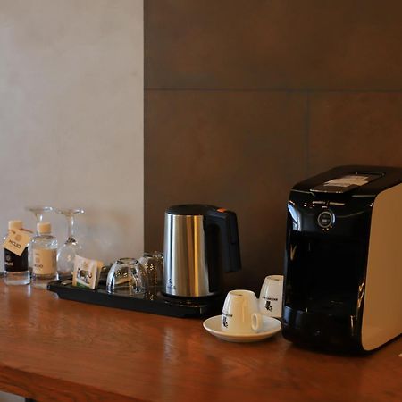 Mojo Hall Hotel Lutsʼk Екстериор снимка